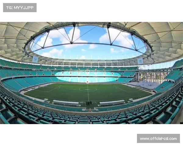 利物浦安菲尔德球场扩建完工容量提升至六万座成为新标志性地标